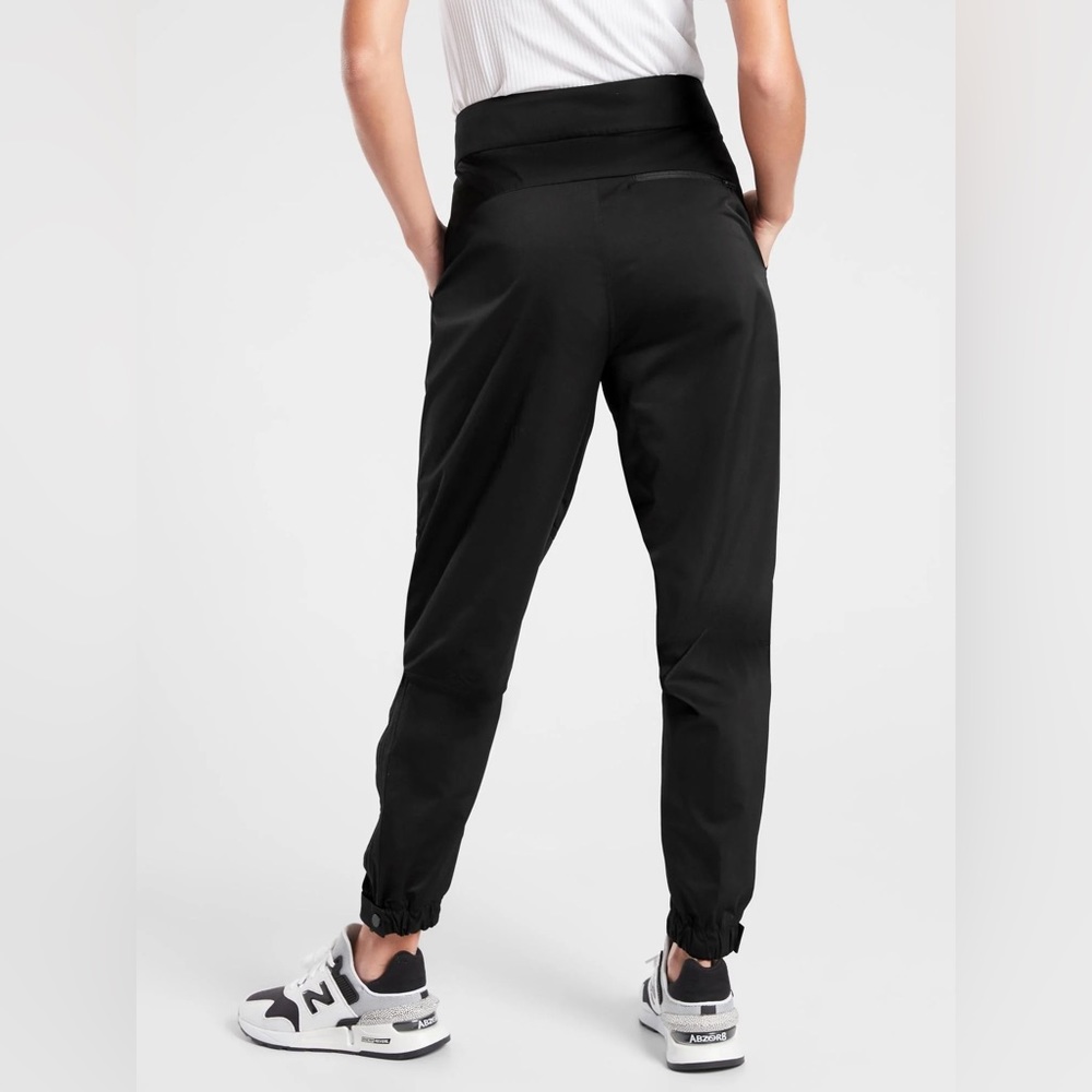 NWT Athleta Radiant Joggers Black - Picture 2 of 8